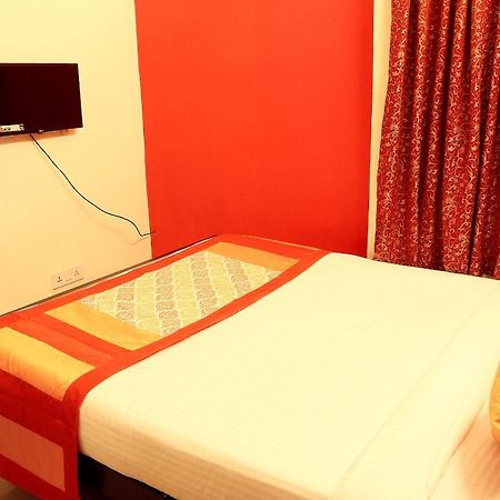 Oyo 3418 Hotel Amit Колката Екстер'єр фото