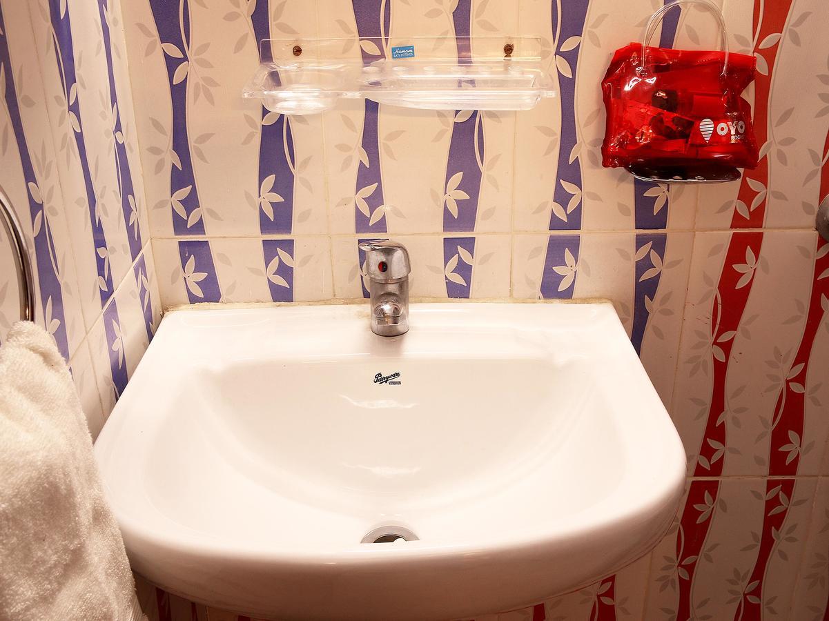 Oyo 3418 Hotel Amit Колката Екстер'єр фото