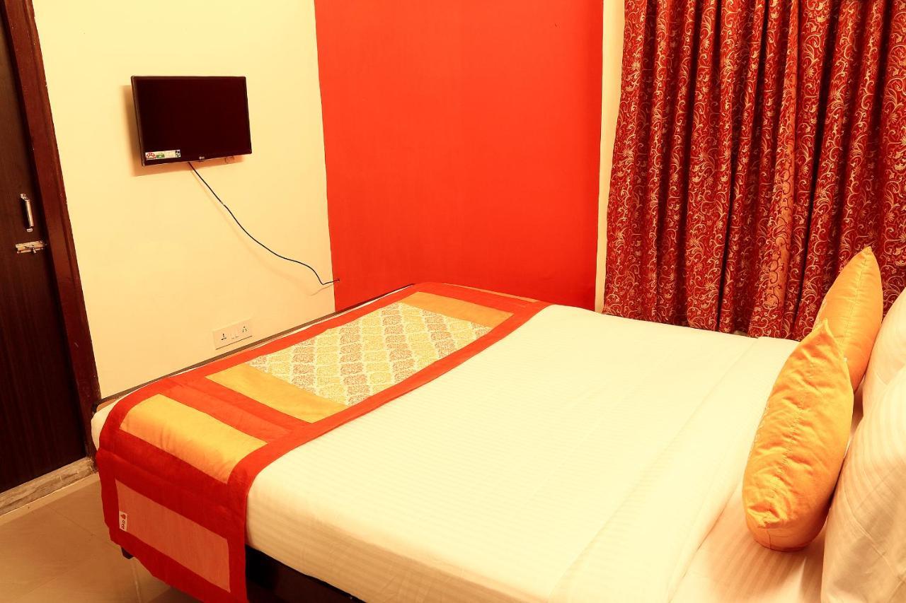 Oyo 3418 Hotel Amit Колката Екстер'єр фото